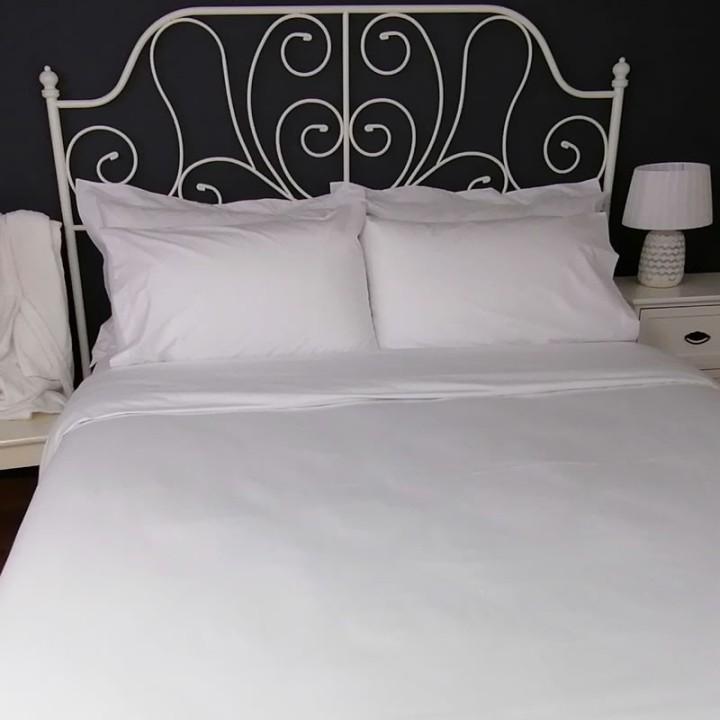 Duvet Cover Egyptian Cotton 200 Thread Count Percale Porto White trim