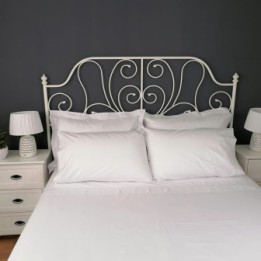Flat sheet white trim Egyptian Cotton 200 Thread Count Percale Porto wide angle view