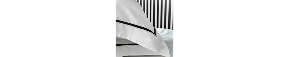 Oxford pillowcases, Egyptian cotton and linen.
